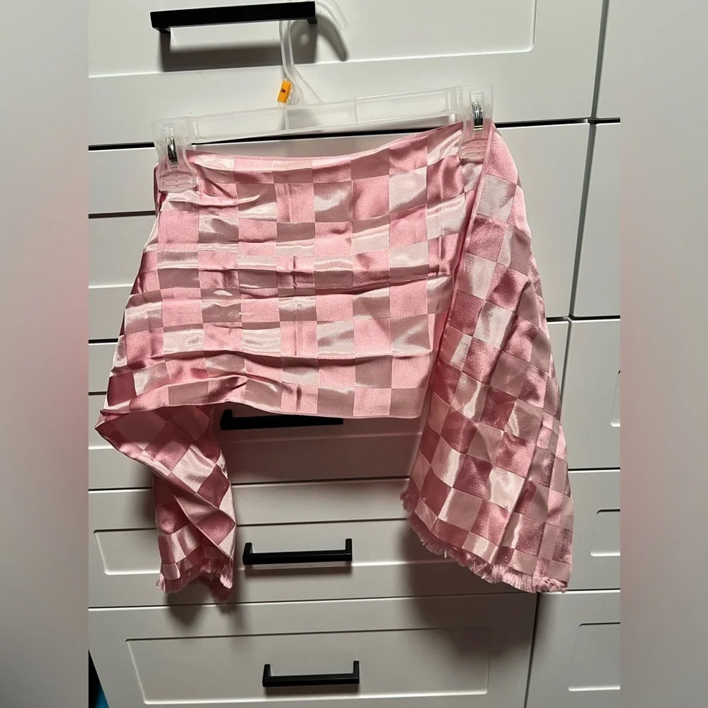 De Mura pink rayon scarf